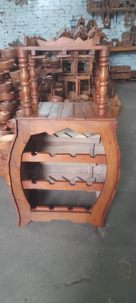 Porta vinos de algarrobo